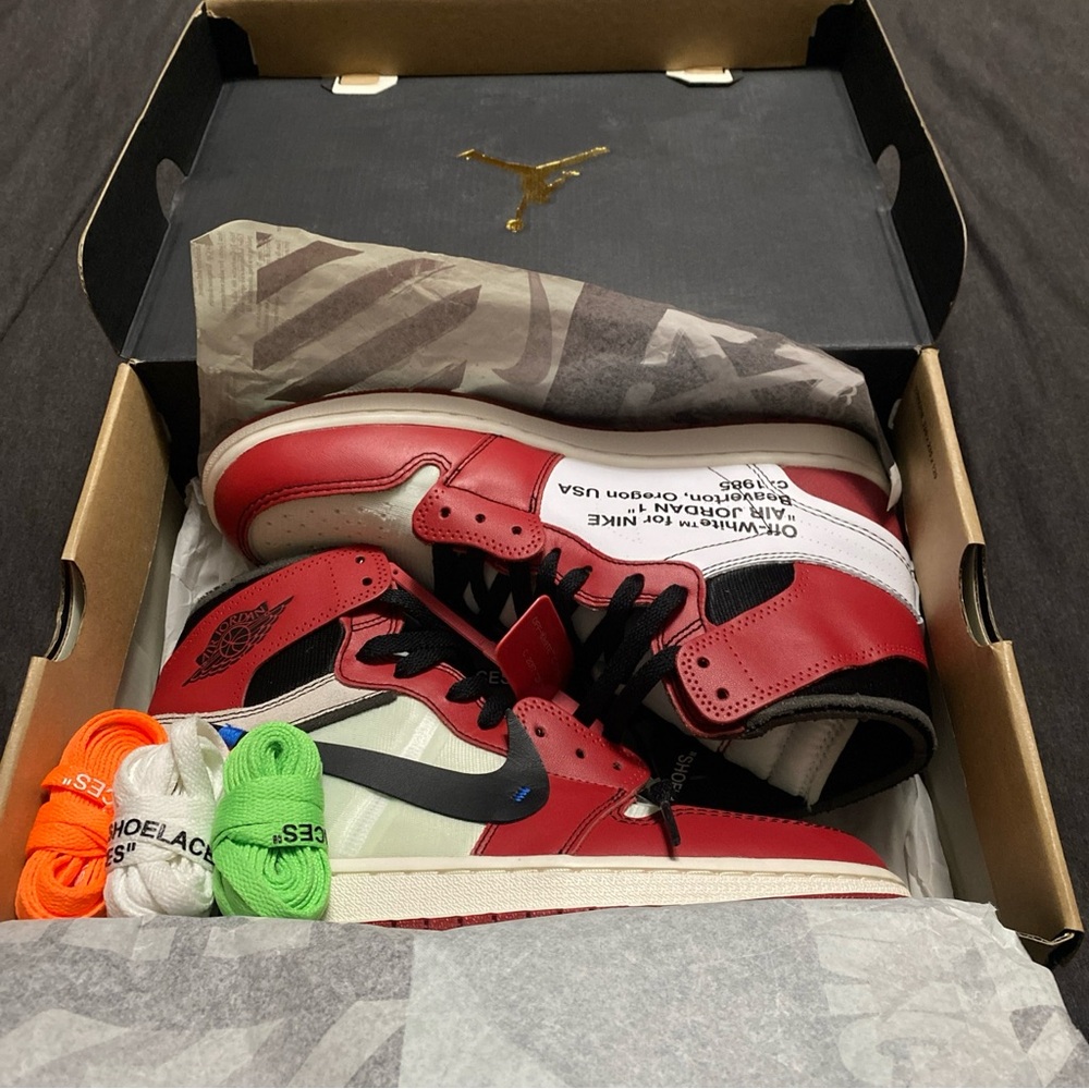 Off white jordan 1 retro high Chicago size 10.5
